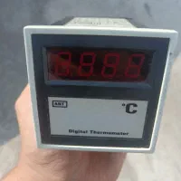 نمایشگر دماسنج