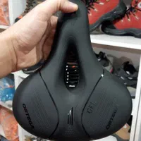 زین ارگونومیک با چراغ شارژی با نشیمن راحت|دوچرخه، اسکیت، اسکوتر|شاهین‌شهر, سعدی جنوبی|دیوار