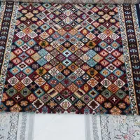 ۲ عدد کناره و ۱ عدد موکت فرش در حد نو