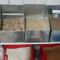 مغازه دان وپرنده فروشی ایوان