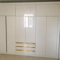 تعمیرات کابینت و کمددیواری ام دی اف نصب درب اتاقی|خدمات پیشه و مهارت|فولادشهر, فولادشهر|دیوار