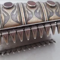 دستبند نقره|کلکسیون اشیاء عتیقه|گلبهار, شهر جدید گلبهار|دیوار