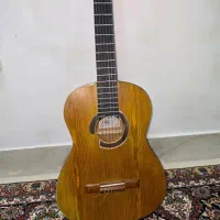 گیتار خراب هست معاوضه دارم پول لازمم