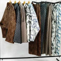 ست بامبر و شلوار|لباس|دوگنبدان, |دیوار