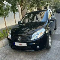 رنو ساندرو