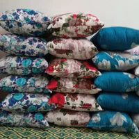 بالشت آستر رنگی