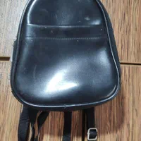 کوله دخترونه وکیف|کیف، کفش، کمربند|رشت, معلم|دیوار