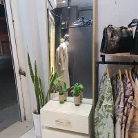 ویترین واینه|بوفه، ویترین، کنسول|کاشان, مصلی|دیوار