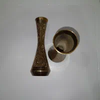 یک جفت گلدان برنجی