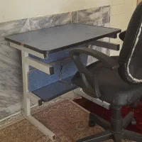 میز و صندلی