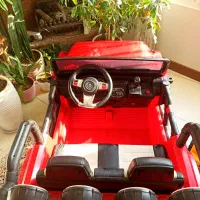 ماشین شارژی بسیار تمیز آماده استفاده