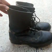 یک جفت پوتین سایز 44 در حد نو