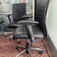 ۴ عدد صندلی چرخدار دسته تنظیم شونده
