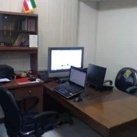 منشی و مسئول دفتر خانم