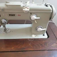 چرخ خیاطی PFAFF  کاملا سالم