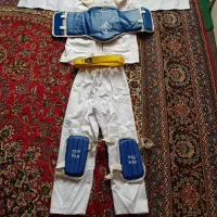 لباس تکواندو و لوازم مربوطه