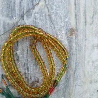 تسبیح سندلوس آلمان اصل کهنه بو دار