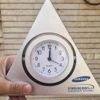 ساعت رومیزی ۳۶۰ درجه