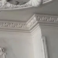 شاگرد گج کاری