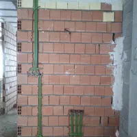 کارگر سیمکشی ساختمان روزی پانصد هزار تومن