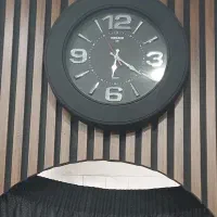 ساعت دیواری