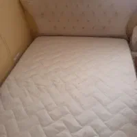 تخت و پاتختی