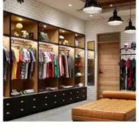 فروشنده خانم‌