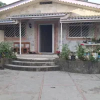 ۴۵۰ متر حیاط ویلایی با ۱۵۰ متر بنا با سند تک برگ