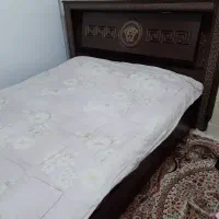 تخت خواب به همراه تشک و روتختی