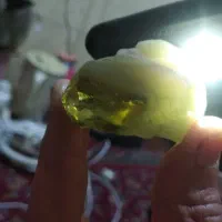 تعدادی سنگ کهربا بفروش میرسد