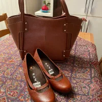 کیف و‌کفش|کیف، کفش، کمربند|دوگنبدان, |دیوار