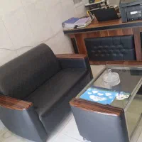 میز اداری و مبلمان و جلو مبلی