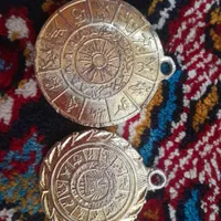 دو عدد مدال ورزشی خیلی قدیمی