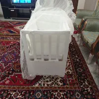 گهواره کنار مادر.|تخت و صندلی بچه|تبریز, |دیوار