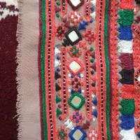 ایینه میدوزم