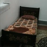 تخت یک نفره|تخت و سرویس خواب|قم, شاه احمد قاسم|دیوار