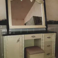 سرویس خواب|تخت و سرویس خواب|شاهین دژ, |دیوار