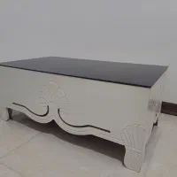 میز زیبا و کاربردی