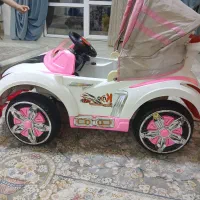 ماشین شارژی دونفره کاملا سالم فقط باتری نداره|اسباببازی بچه|کرج, شاهینویلا|دیوار