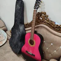 گیتار در حد نو