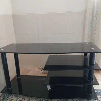 میزتلویزیون شیشه ای