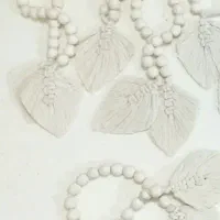 تسبیح مهره چوبی مکرومه