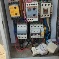 تجهیزات برق صنعتی و ساختمان