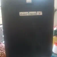 یک عدد چمدان مسافرتی