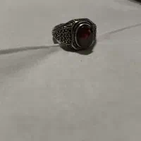 انگشتر دست ساز نگین تراش خورده زمرد افریقایی