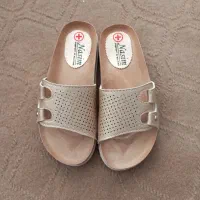 دمپایی  صندل  کفش  رو فرشی  مجلسی  رسمی  چرم|کیف، کفش، کمربند|اصفهان, عسگریه|دیوار