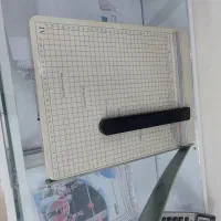 کاتر برش کاغذ و عکس