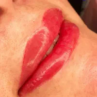 آرایش دائم صورت