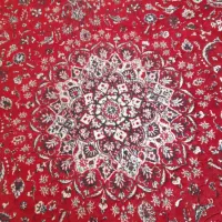 فرش ۱۲متری قرمز