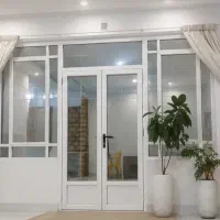 در و پنجره آهنی در حد نو